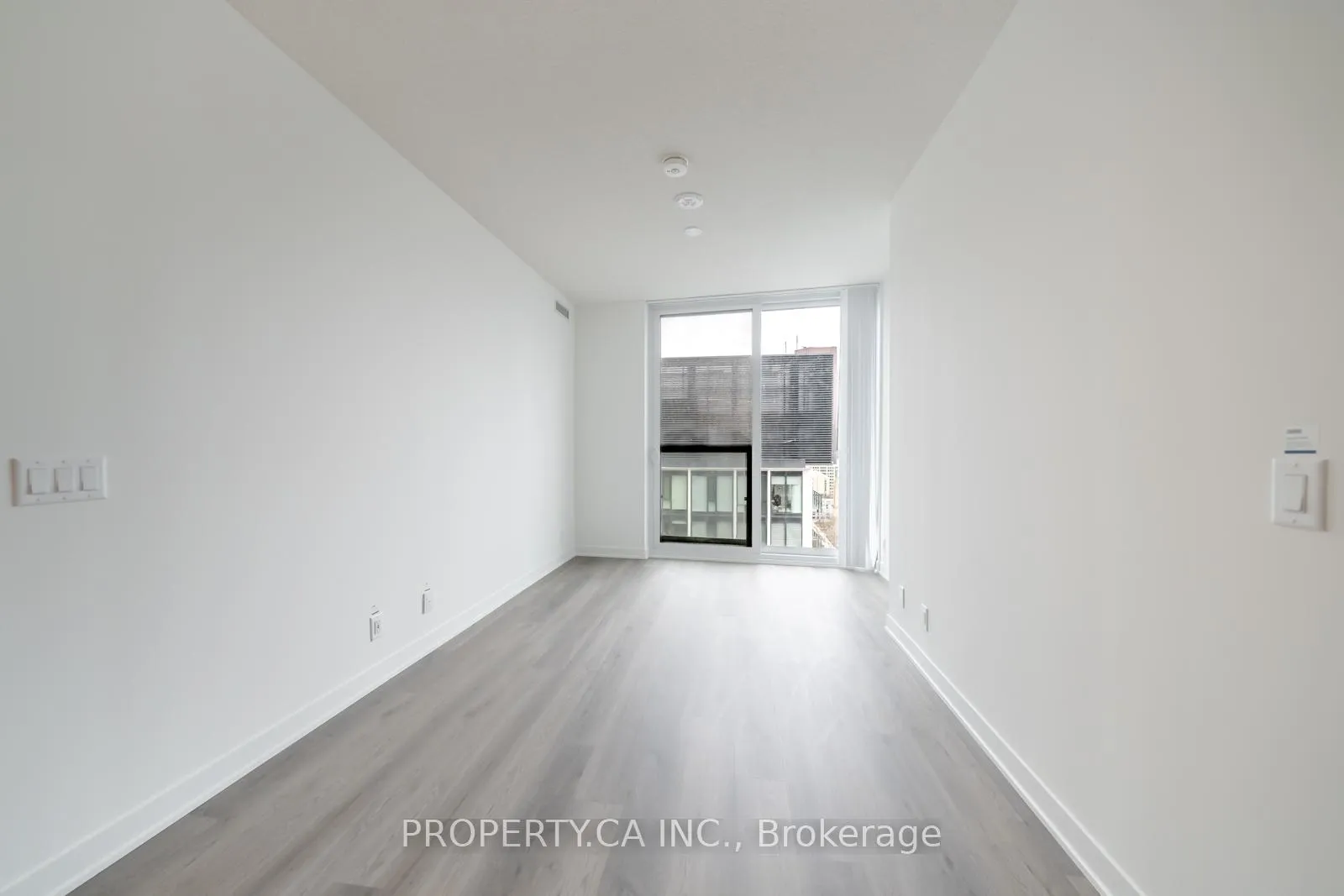 Photo 4 of Unit 3212, 180 Front Street E, Toronto, Moss Park — HOMEH