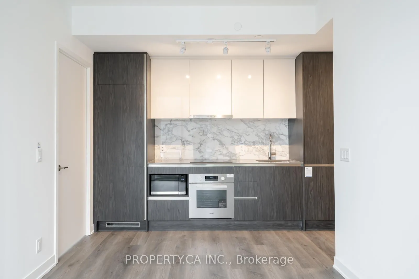 Photo 7 of Unit 3212, 180 Front Street E, Toronto, Moss Park — HOMEH