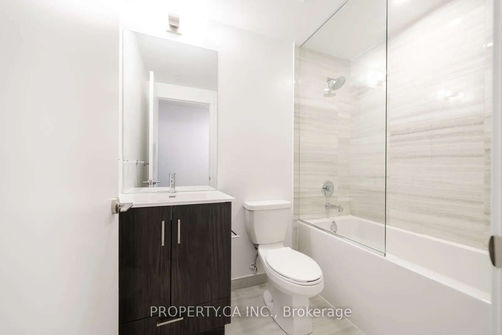 Photo 11 of Unit 3212, 180 Front Street E, Toronto, Moss Park — HOMEH