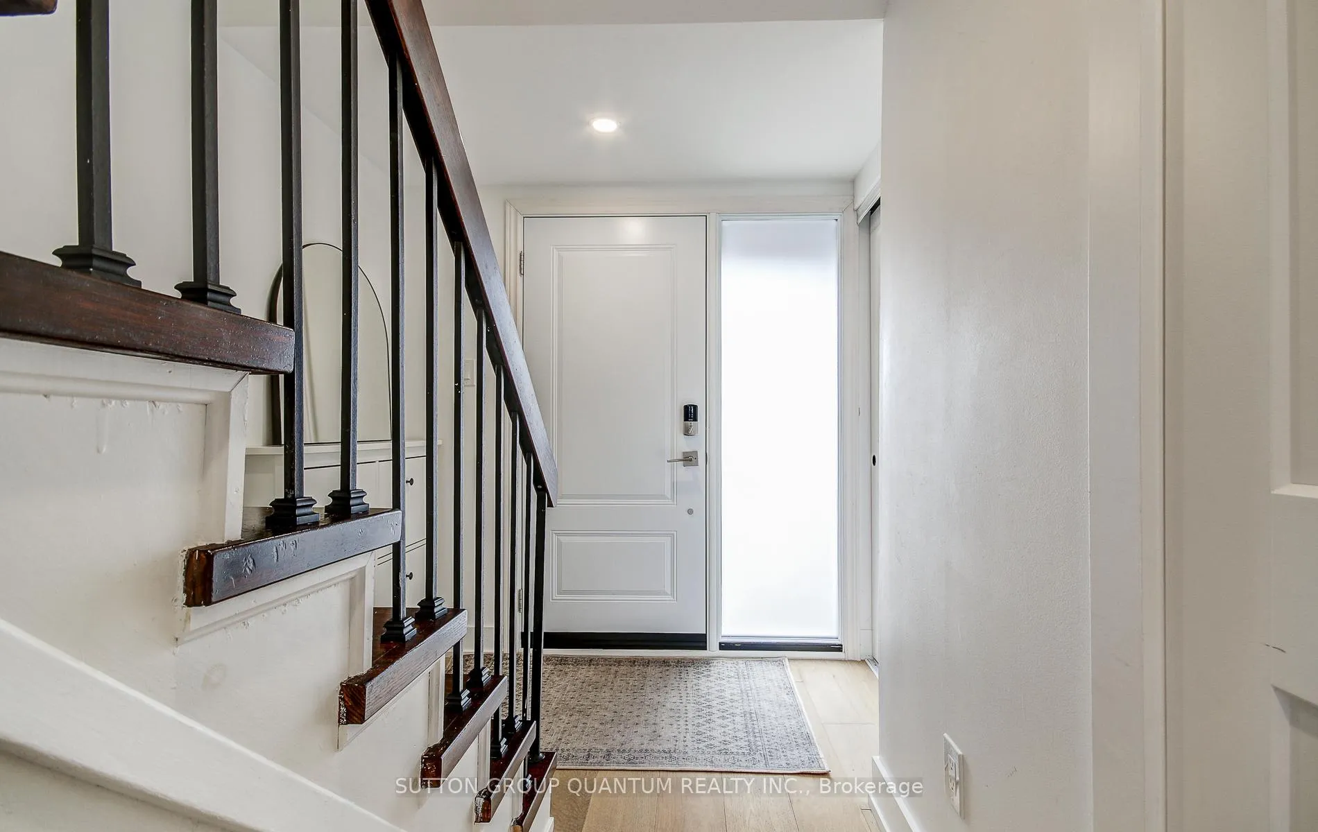 Photo 3 of Unit 72, 20 Mineola Road E, Mississauga, Mineola — HOMEH