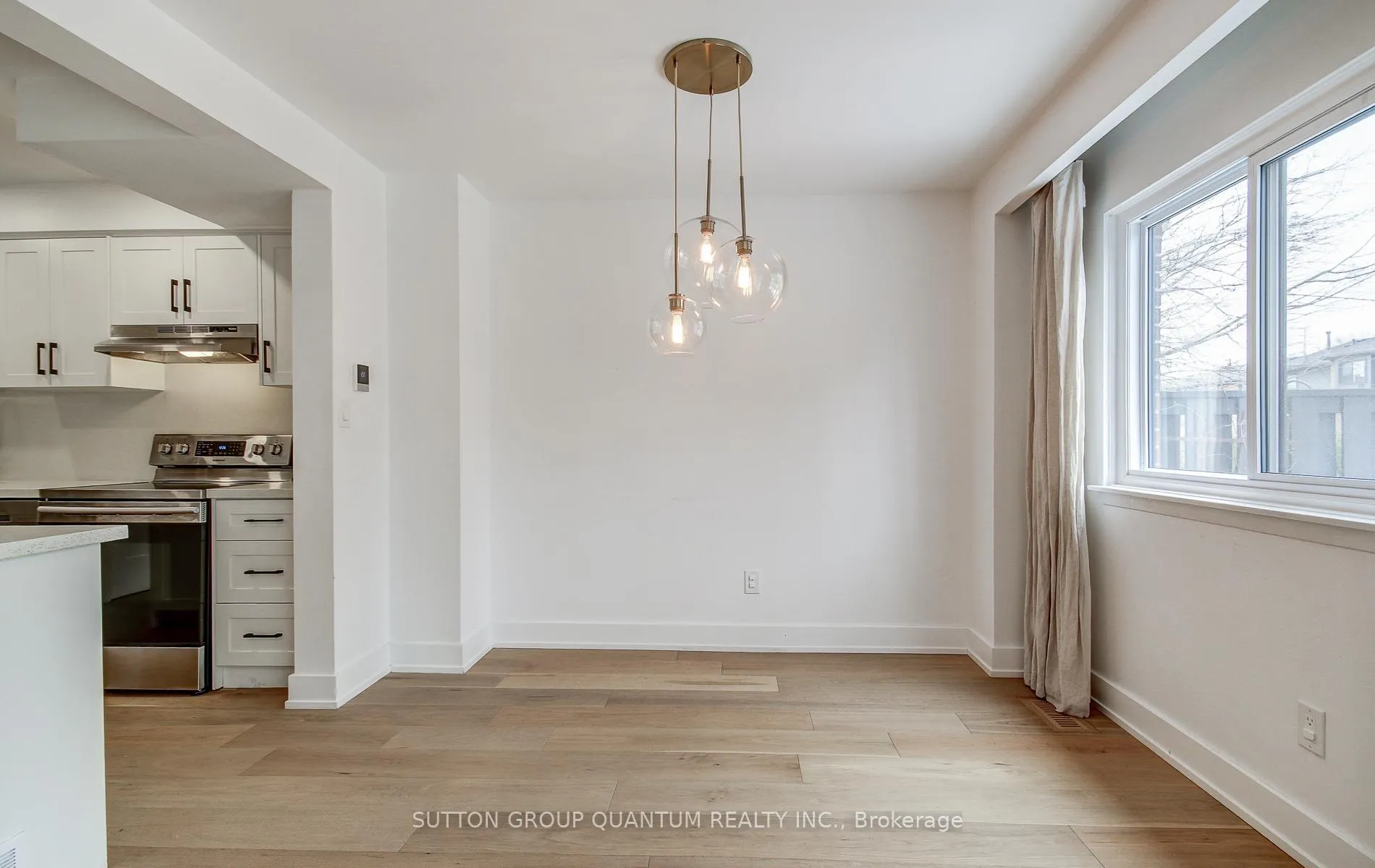 Photo 5 of Unit 72, 20 Mineola Road E, Mississauga, Mineola — HOMEH