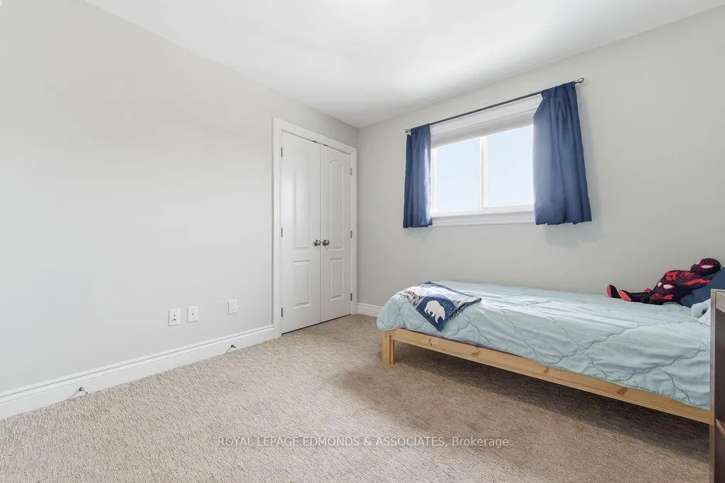 Photo 22 of 21 Liam Street, Petawawa — HOMEH