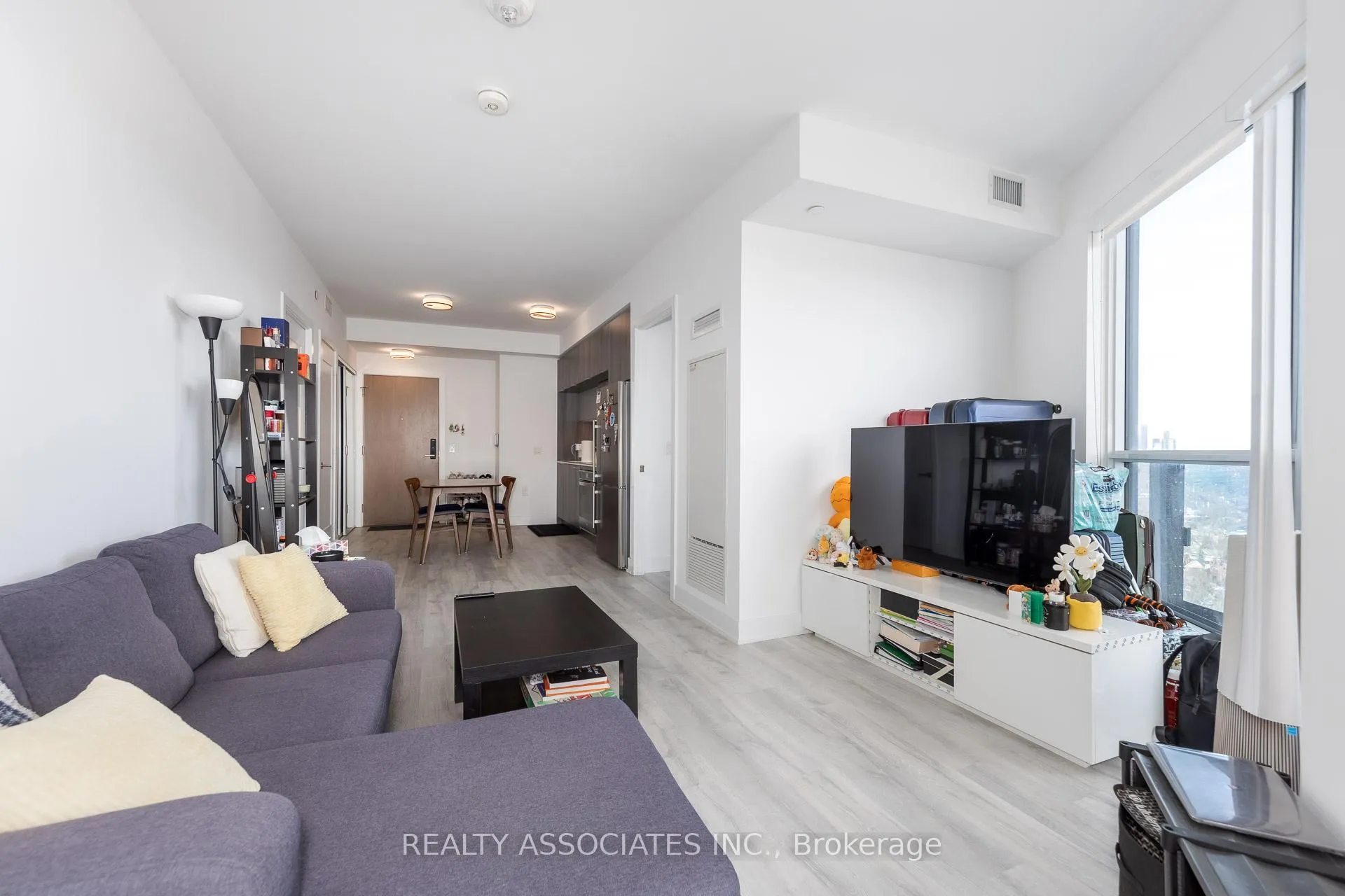 Photo 6 of Unit 2817, 585 Bloor Street E, Toronto, North St. James Town — HOMEH