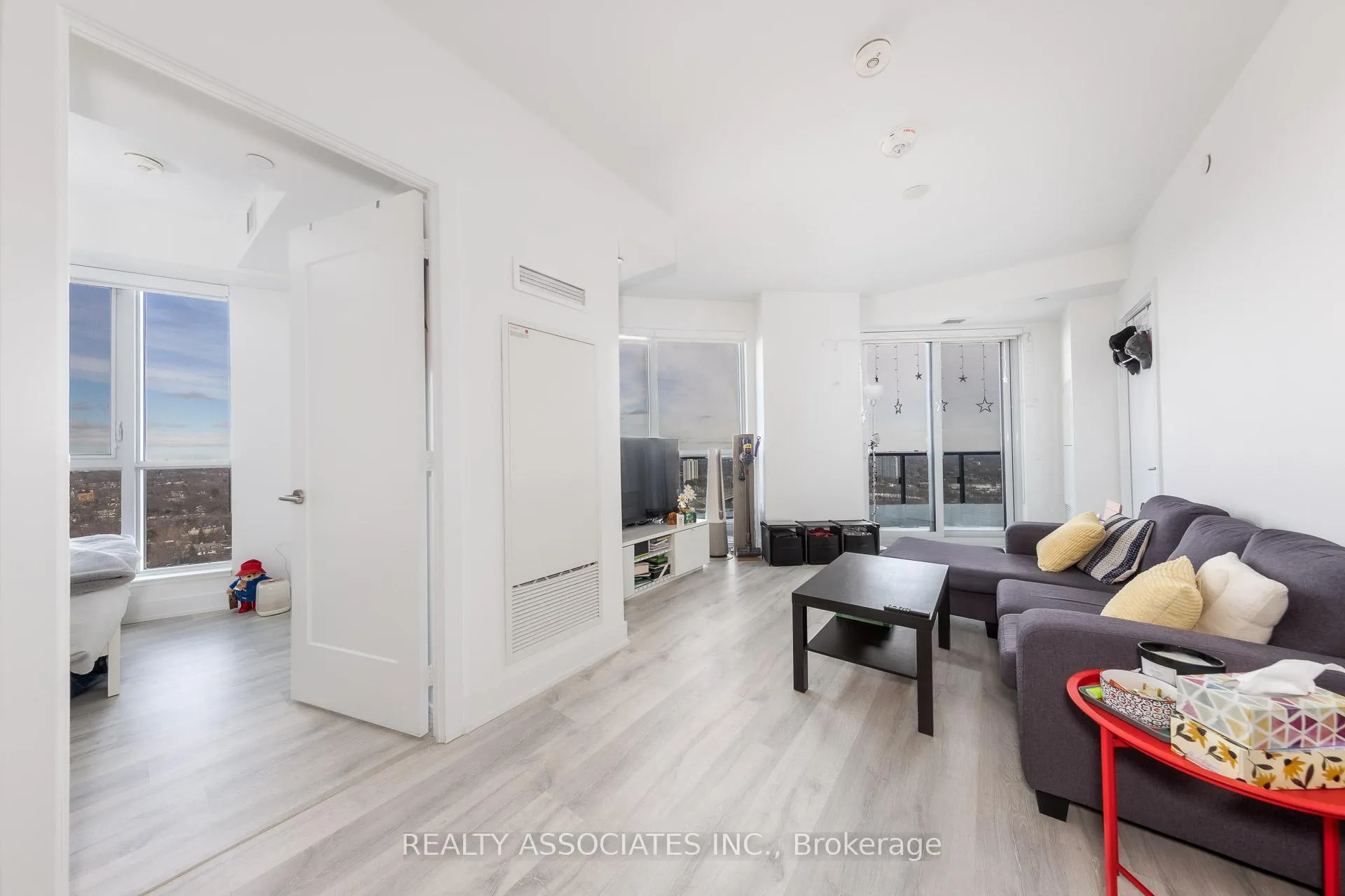 Photo 7 of Unit 2817, 585 Bloor Street E, Toronto, North St. James Town — HOMEH