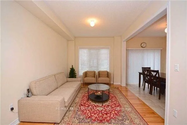 Photo 4 of 64 Yardley Crescent S, Brampton, Credit Valley — HOMEH