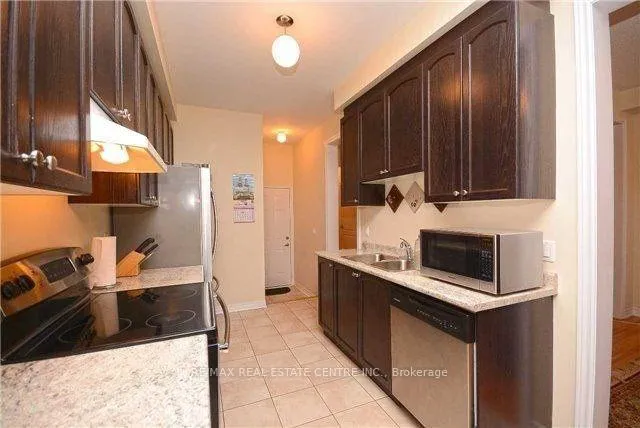Photo 7 of 64 Yardley Crescent S, Brampton, Credit Valley — HOMEH
