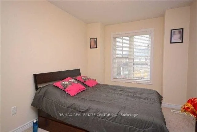 Photo 15 of 64 Yardley Crescent S, Brampton, Credit Valley — HOMEH