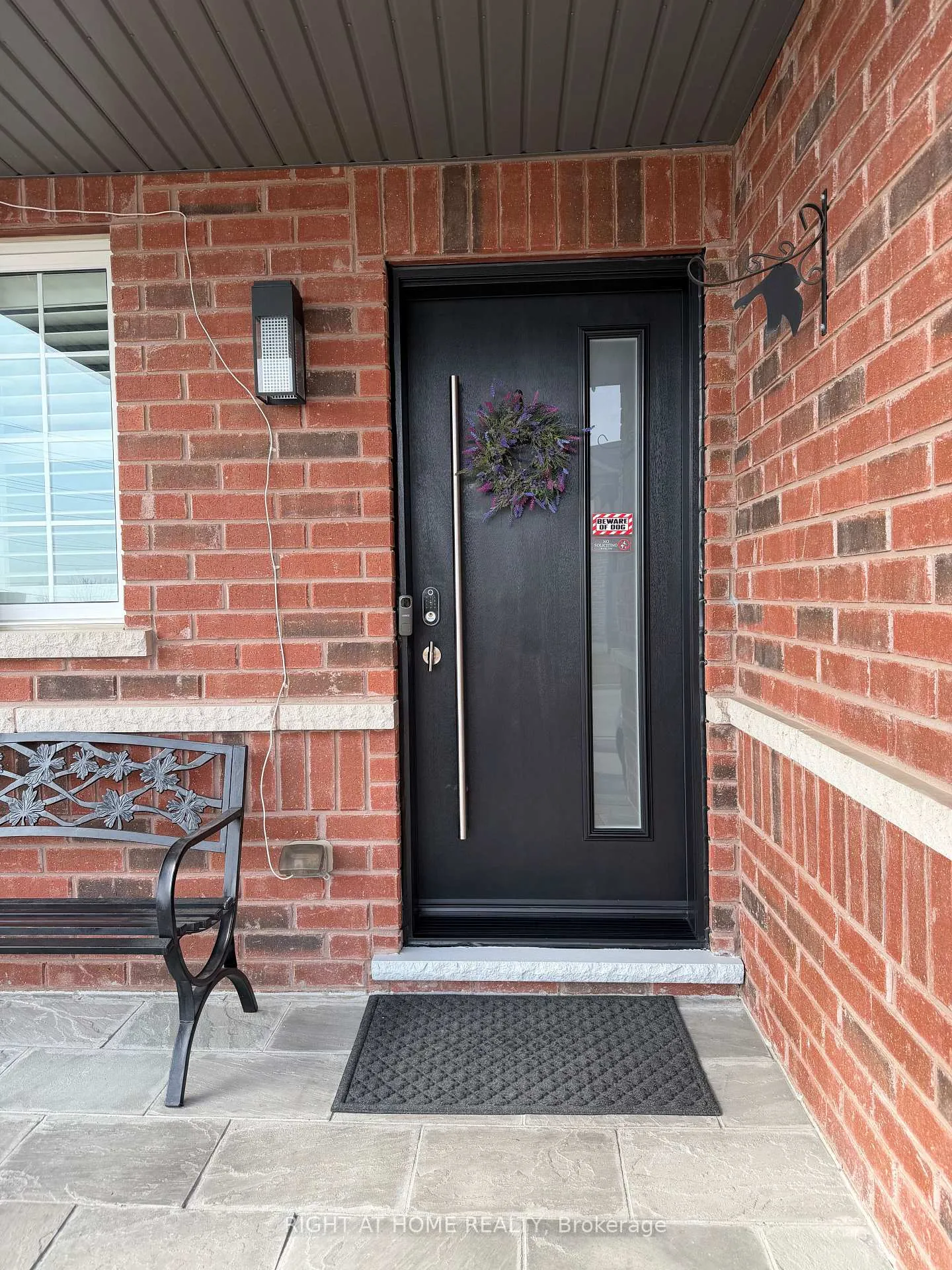 Photo 2 of 14 Duffel Crescent, Halton Hills, Georgetown — HOMEH