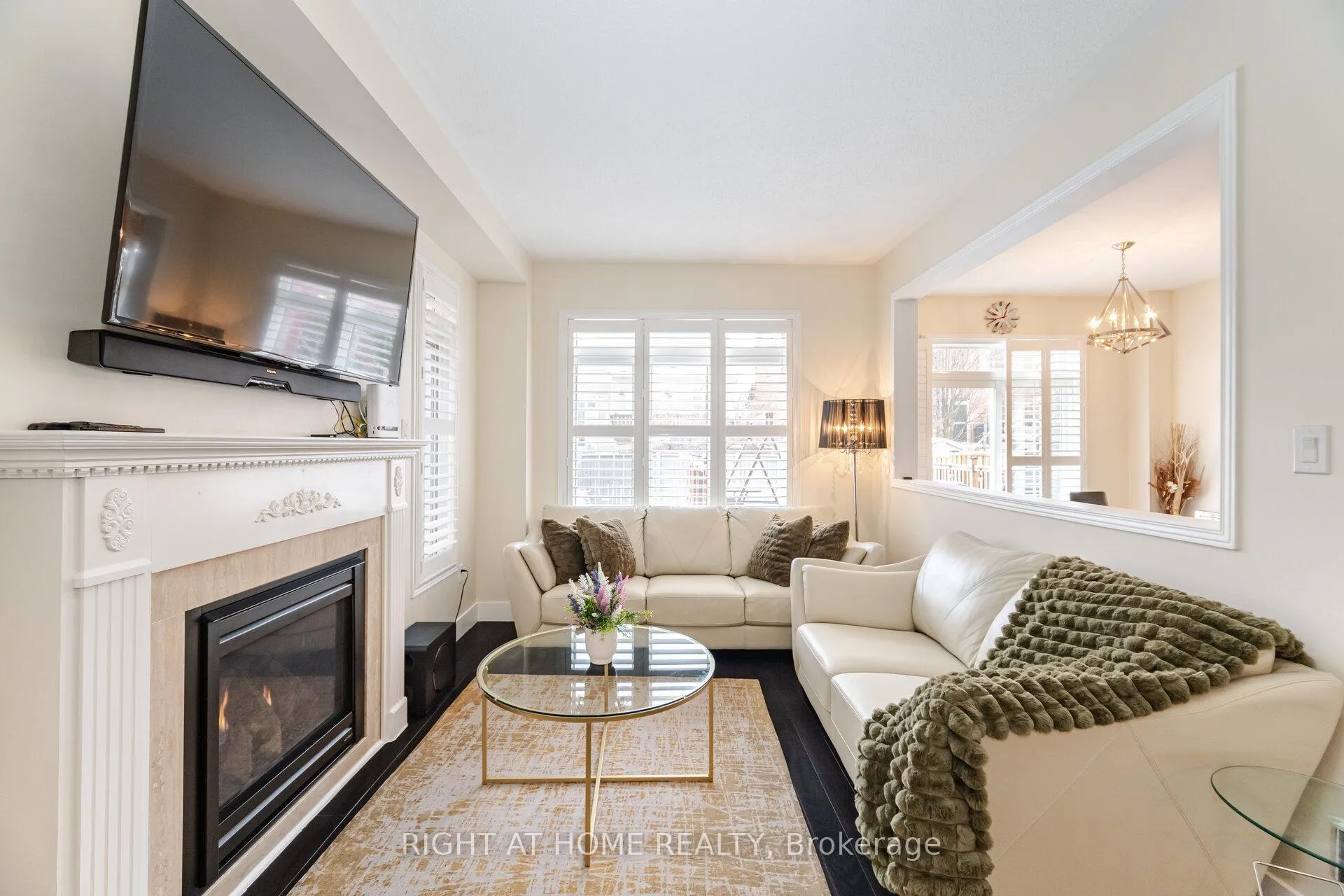 Photo 8 of 14 Duffel Crescent, Halton Hills, Georgetown — HOMEH