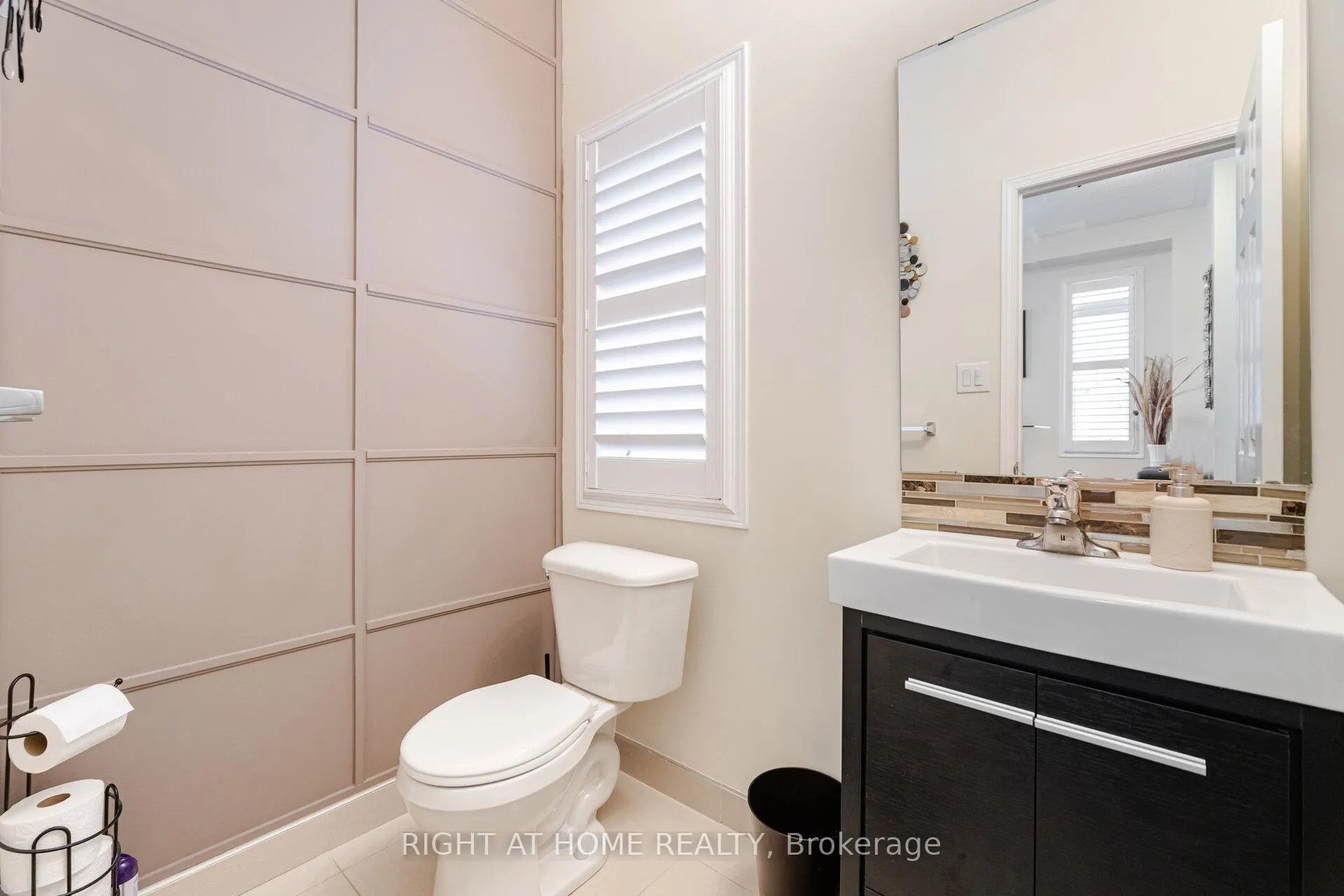 Photo 16 of 14 Duffel Crescent, Halton Hills, Georgetown — HOMEH
