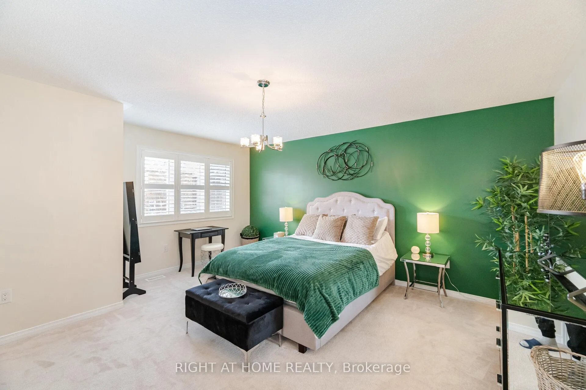 Photo 19 of 14 Duffel Crescent, Halton Hills, Georgetown — HOMEH