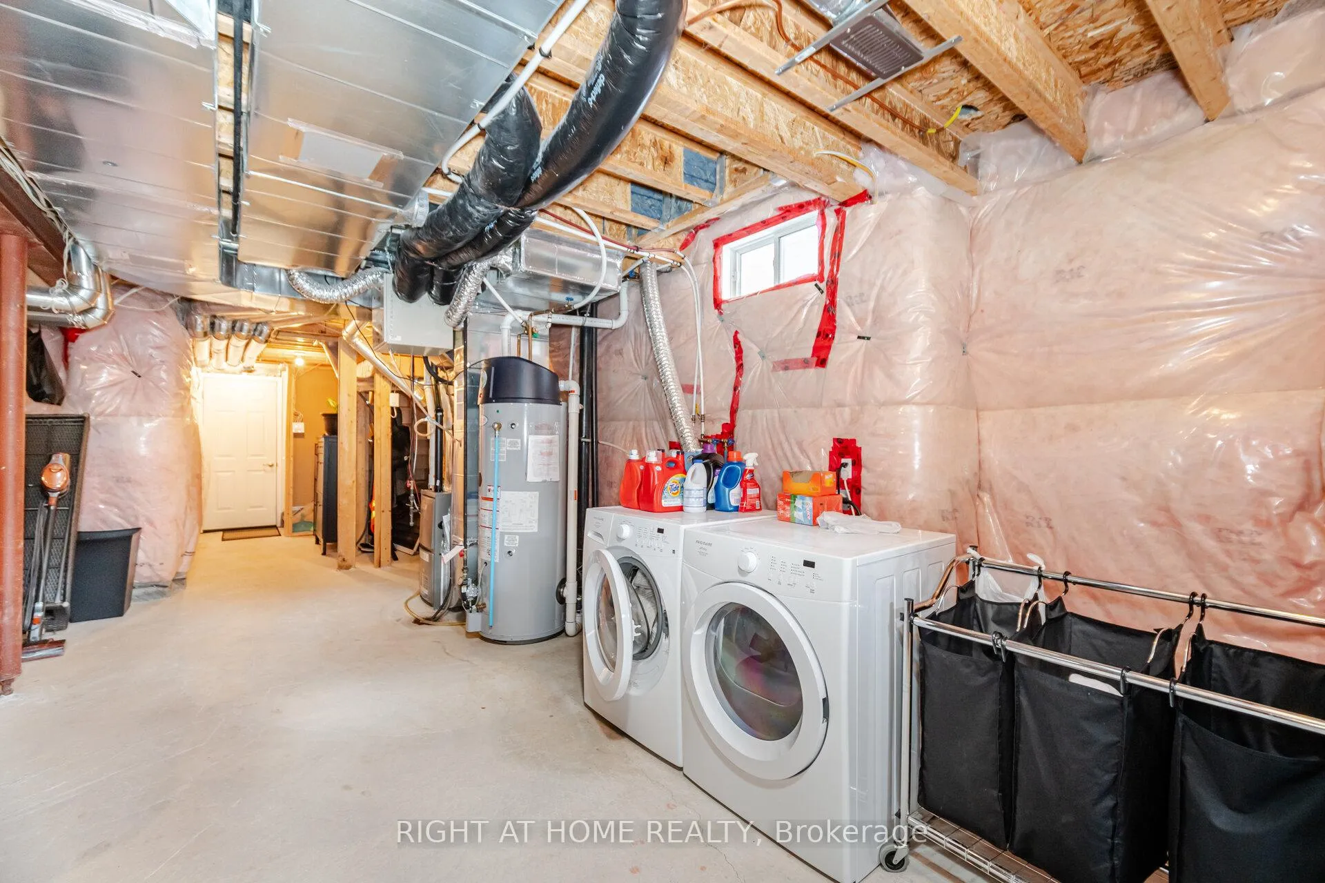 Photo 31 of 14 Duffel Crescent, Halton Hills, Georgetown — HOMEH