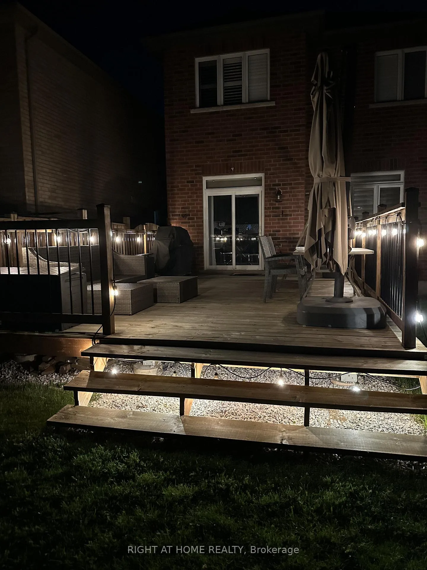 Photo 34 of 14 Duffel Crescent, Halton Hills, Georgetown — HOMEH