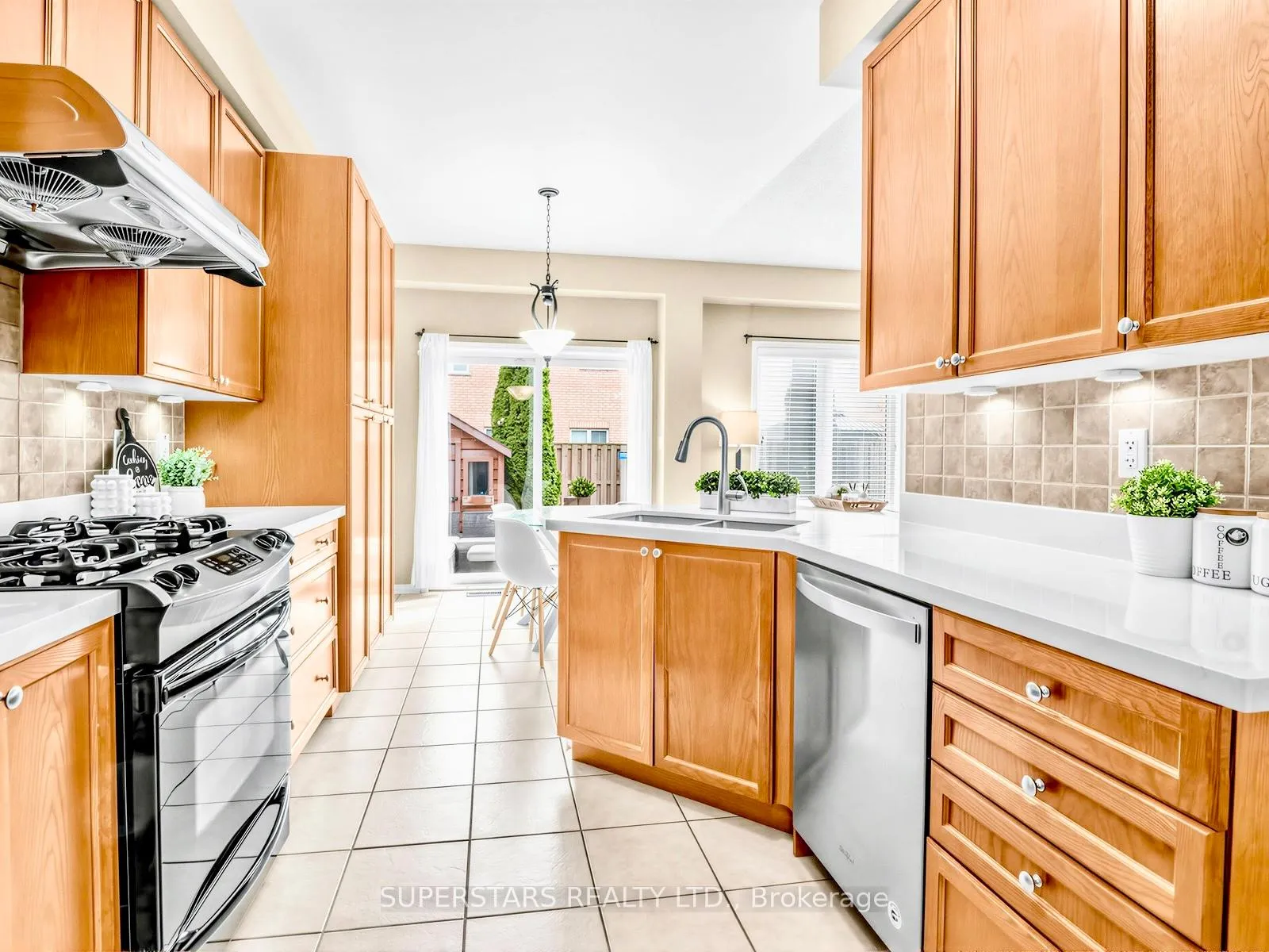 Photo 10 of 7 Wilcliff Court, Markham, Greensborough — HOMEH