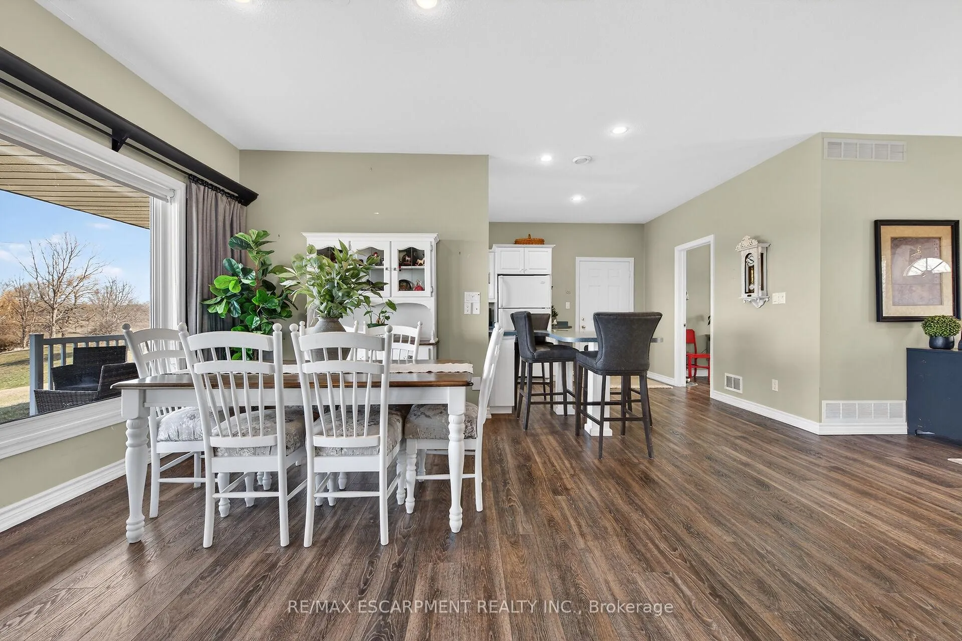 Photo 18 of 2 Foxlow Crescent, Haldimand — HOMEH