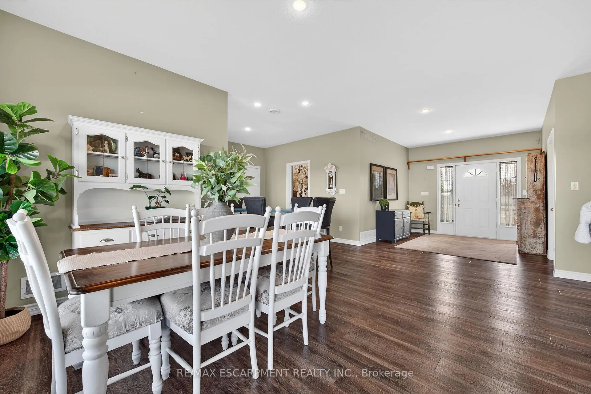 Photo 19 of 2 Foxlow Crescent, Haldimand — HOMEH