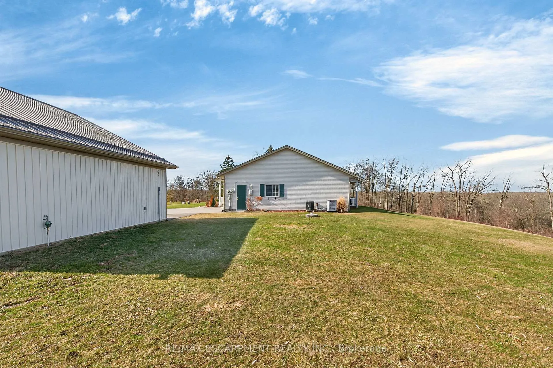 Photo 38 of 2 Foxlow Crescent, Haldimand — HOMEH
