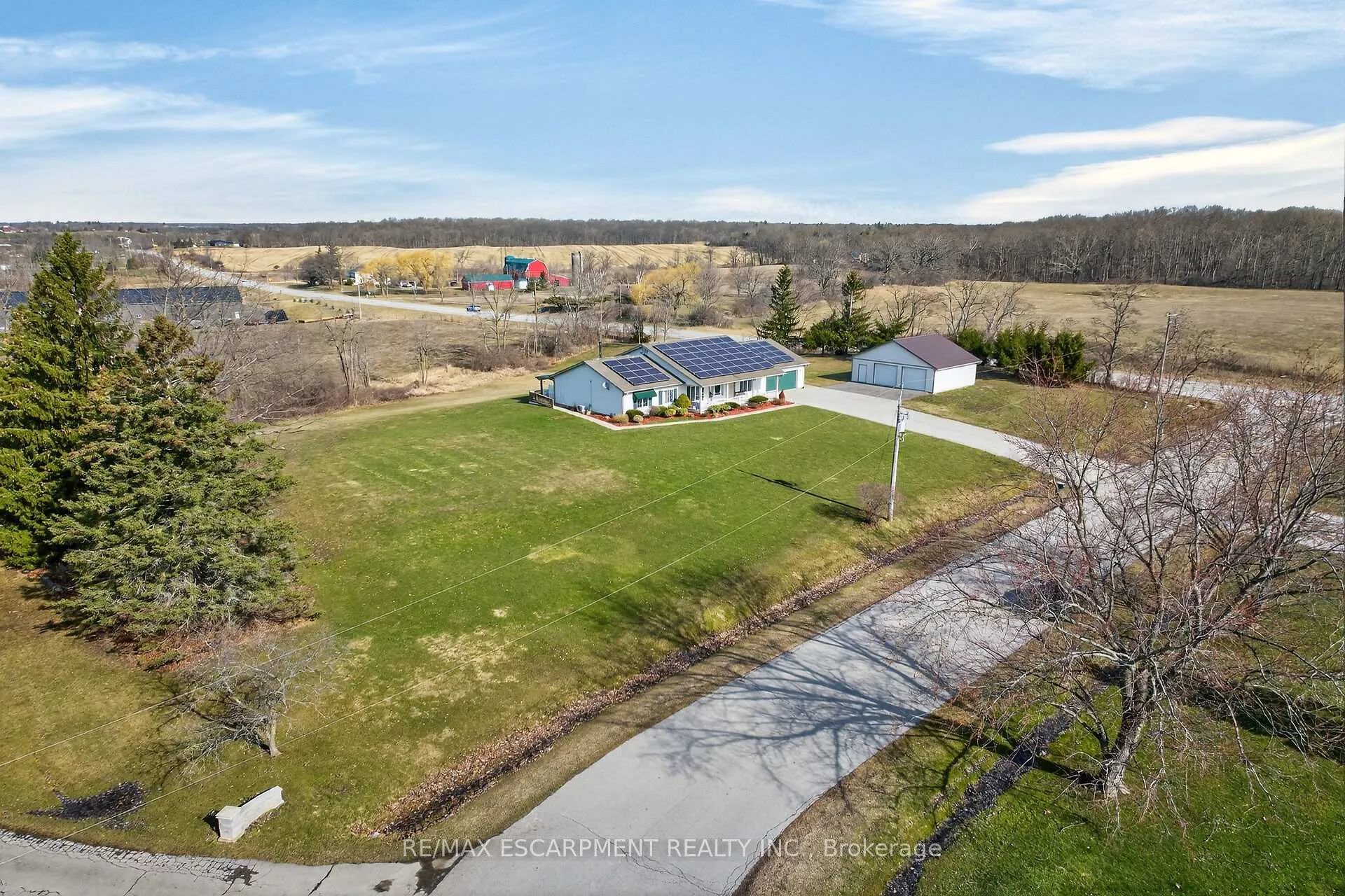 Photo 44 of 2 Foxlow Crescent, Haldimand — HOMEH