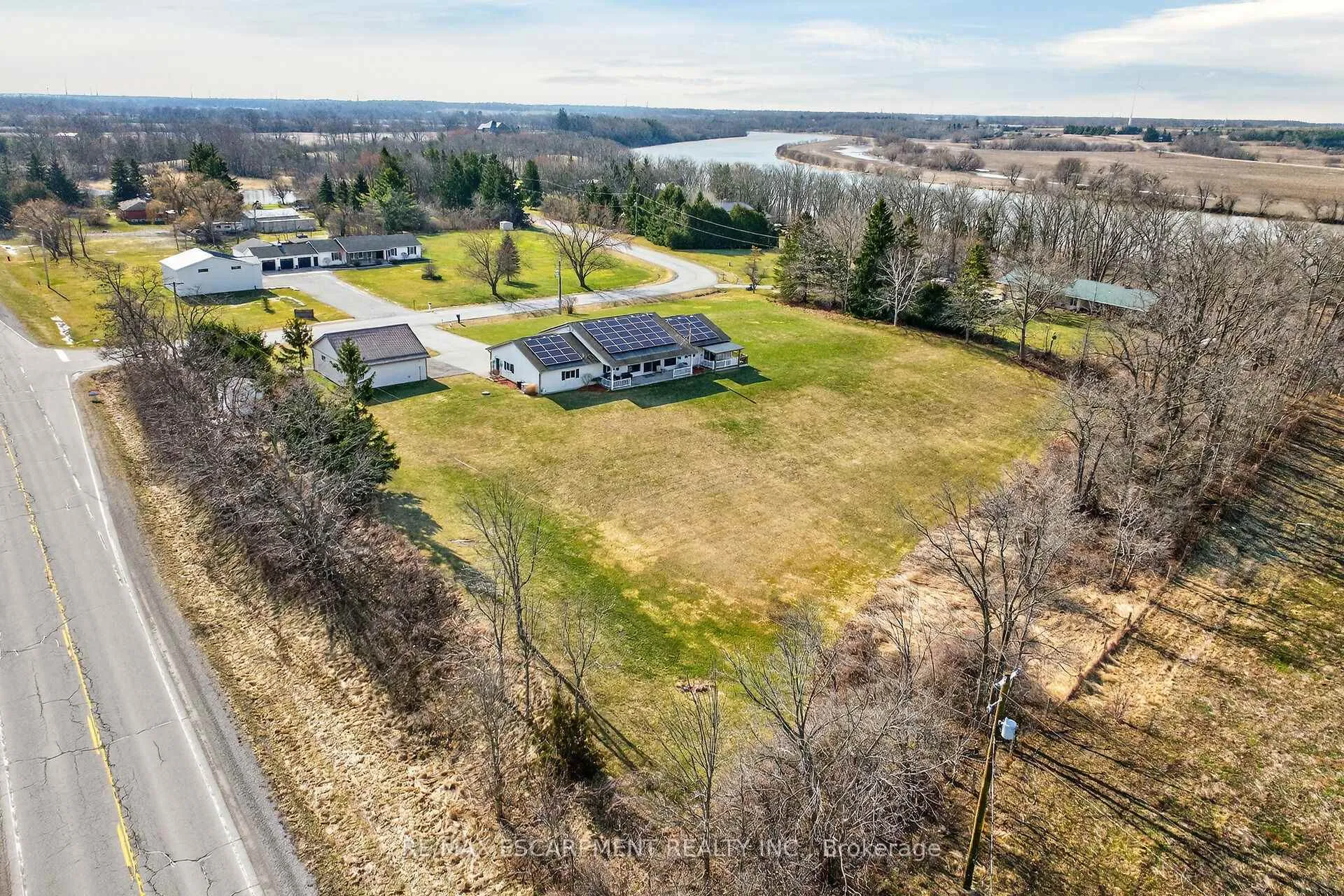 Photo 46 of 2 Foxlow Crescent, Haldimand — HOMEH