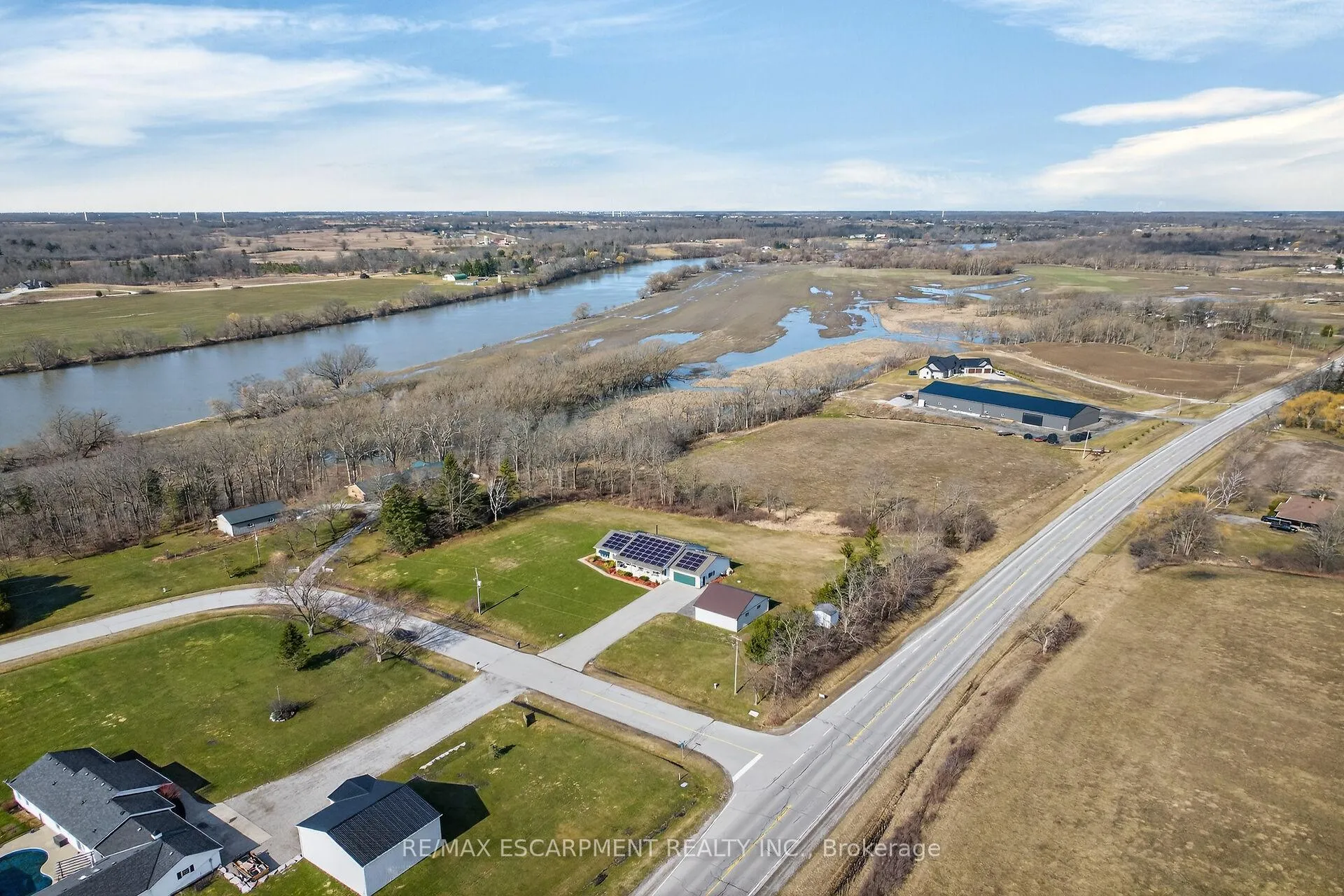 Photo 47 of 2 Foxlow Crescent, Haldimand — HOMEH