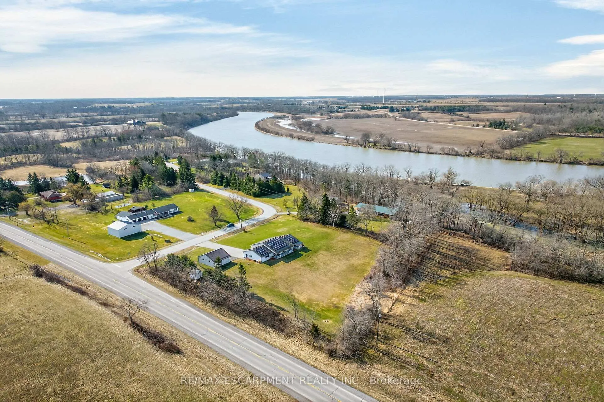Photo 49 of 2 Foxlow Crescent, Haldimand — HOMEH
