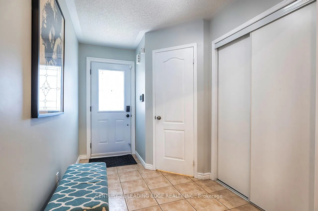 Photo 7 of 10 Oglevie Drive, Whitby, Pringle Creek — HOMEH
