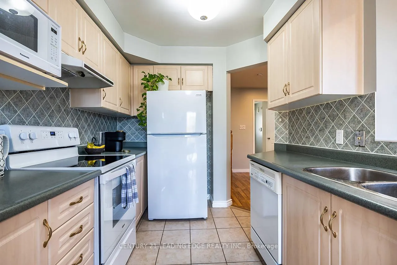 Photo 19 of 10 Oglevie Drive, Whitby, Pringle Creek — HOMEH