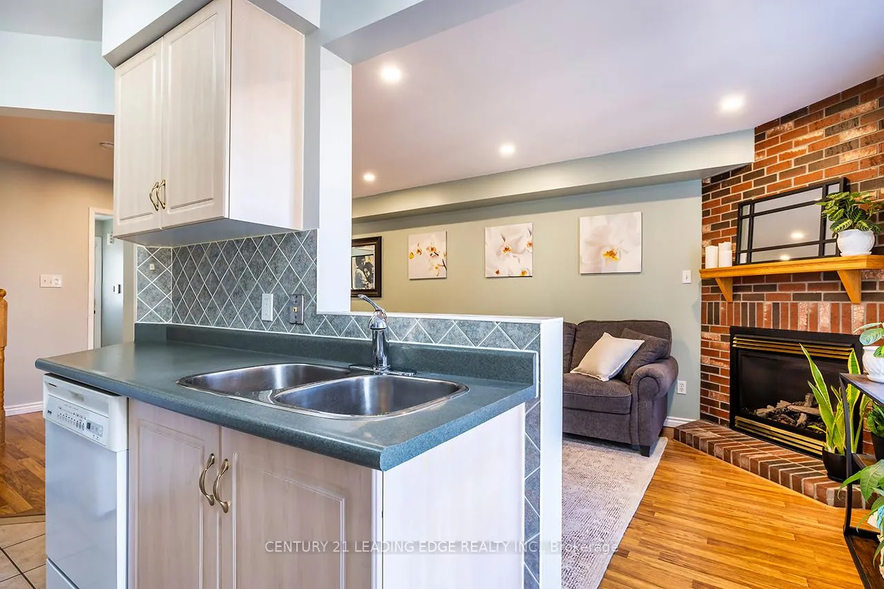 Photo 20 of 10 Oglevie Drive, Whitby, Pringle Creek — HOMEH
