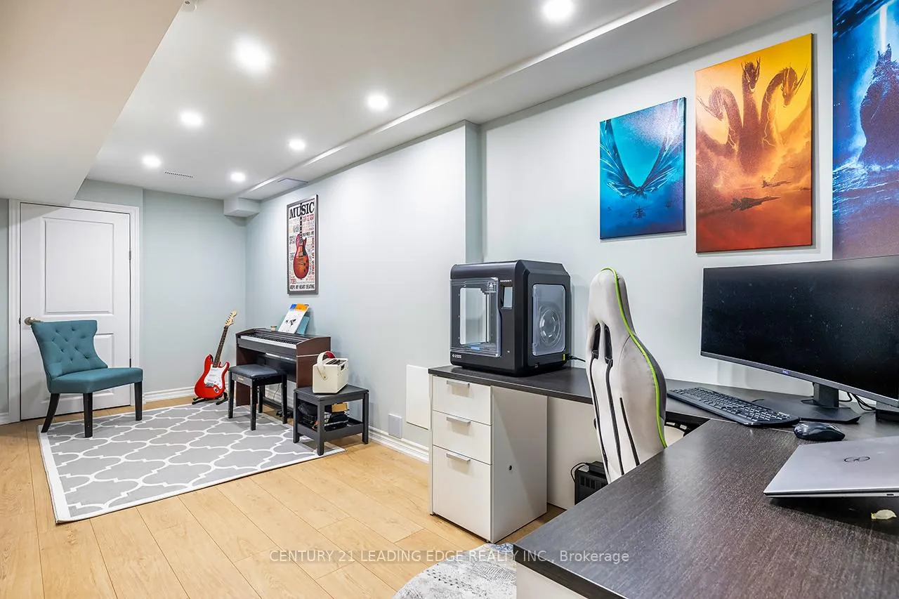 Photo 24 of 10 Oglevie Drive, Whitby, Pringle Creek — HOMEH