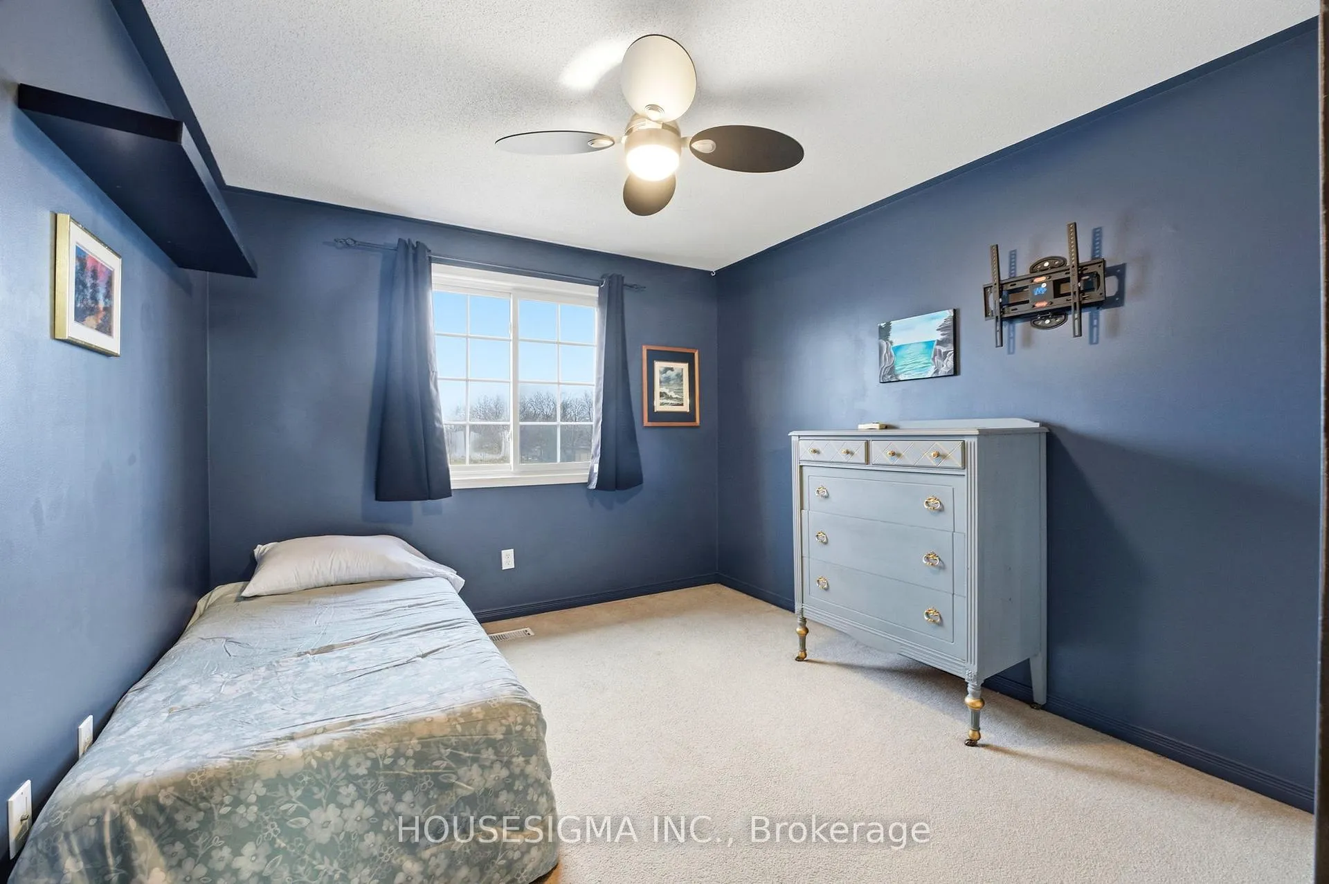Photo 20 of Unit C, 123 Whitlaw Way, Brant, Paris — HOMEH