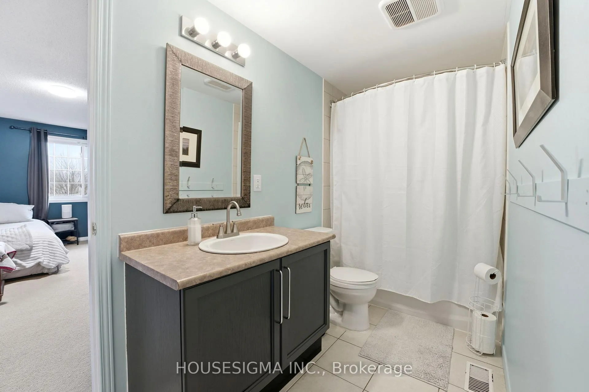 Photo 21 of Unit C, 123 Whitlaw Way, Brant, Paris — HOMEH