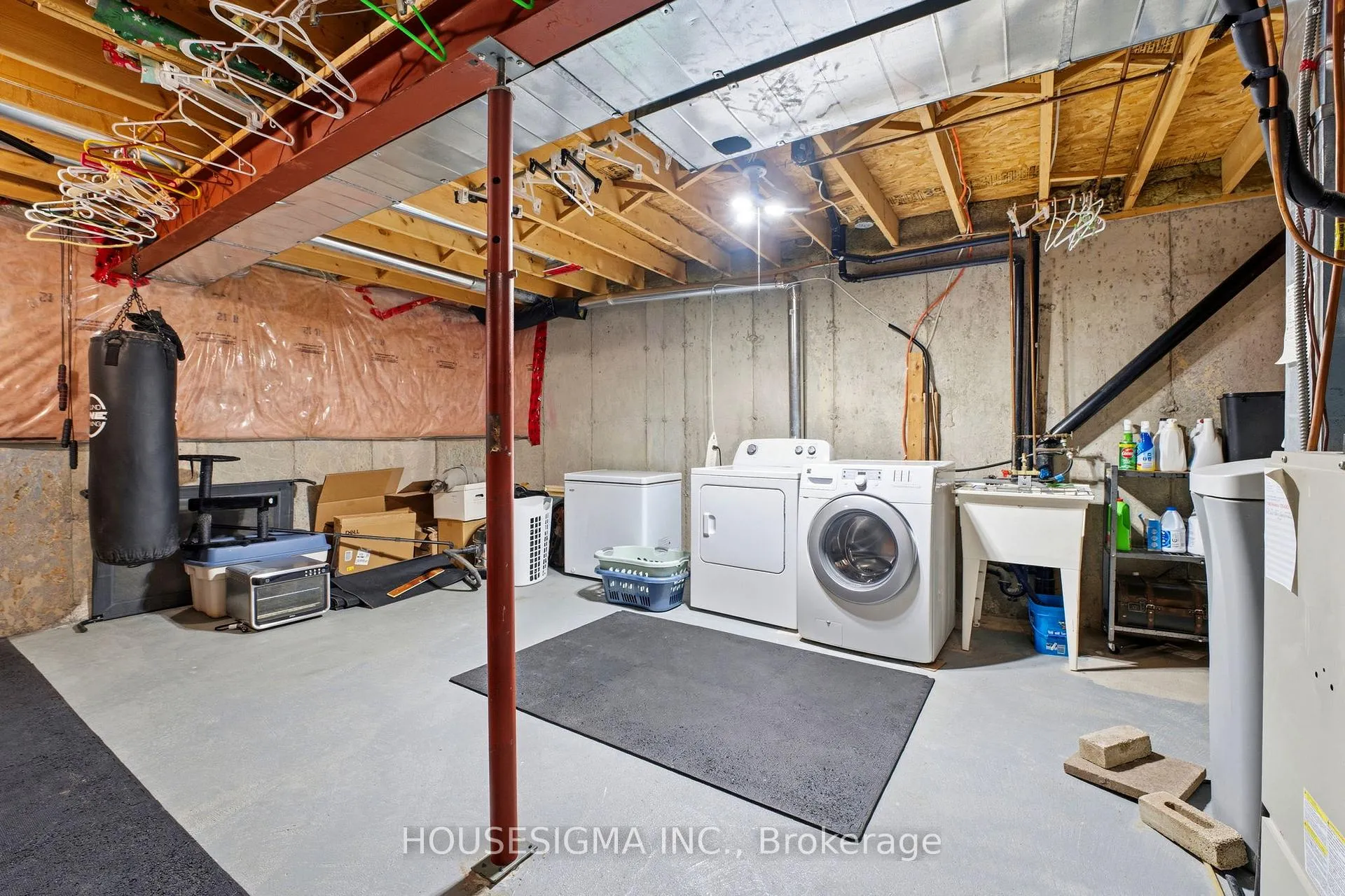 Photo 22 of Unit C, 123 Whitlaw Way, Brant, Paris — HOMEH
