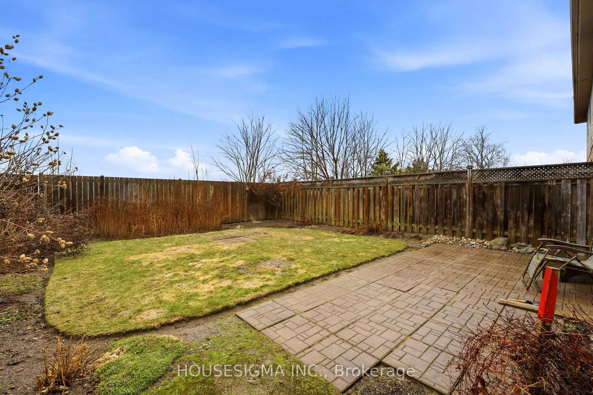 Photo 26 of Unit C, 123 Whitlaw Way, Brant, Paris — HOMEH
