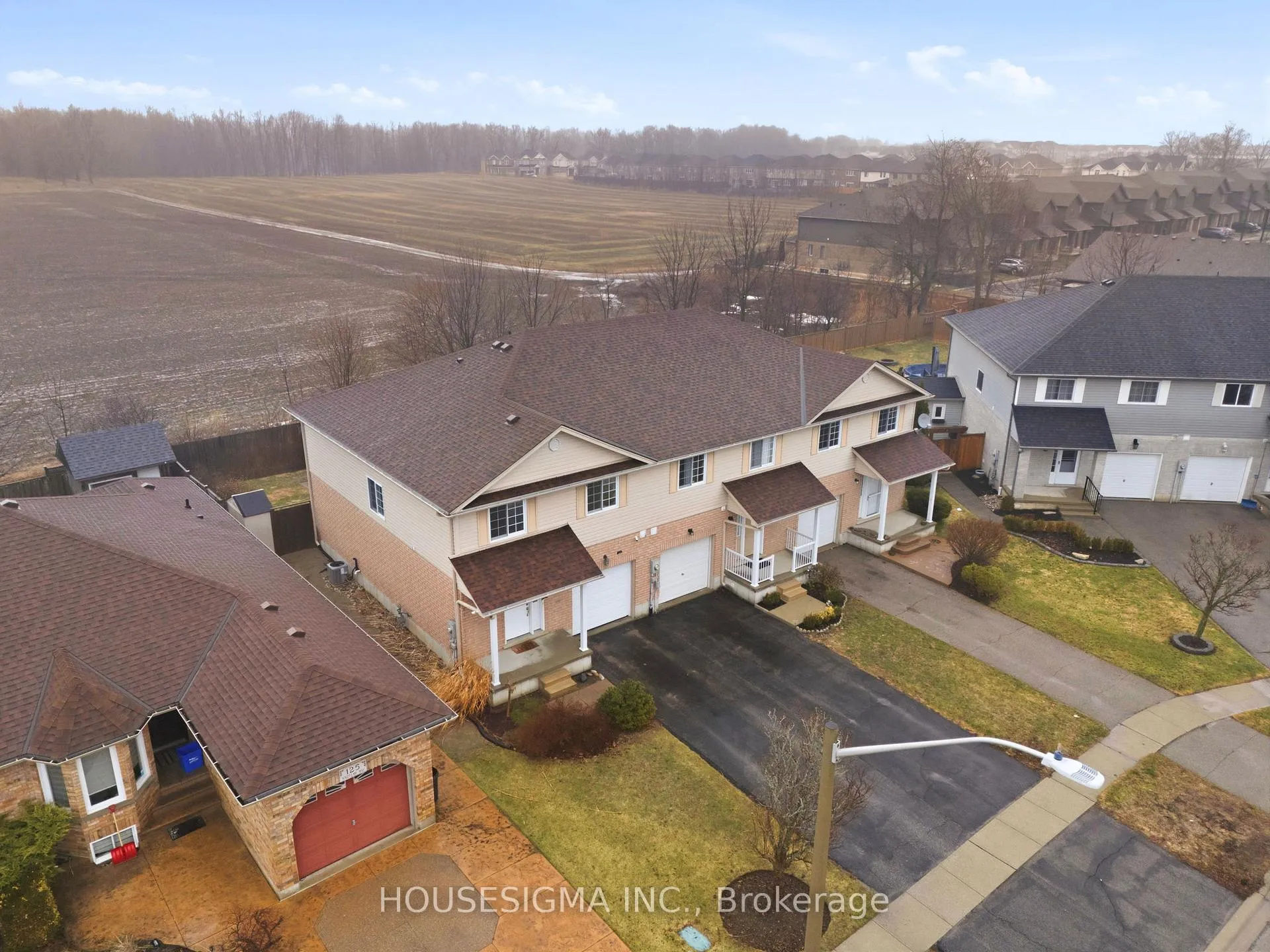 Photo 27 of Unit C, 123 Whitlaw Way, Brant, Paris — HOMEH