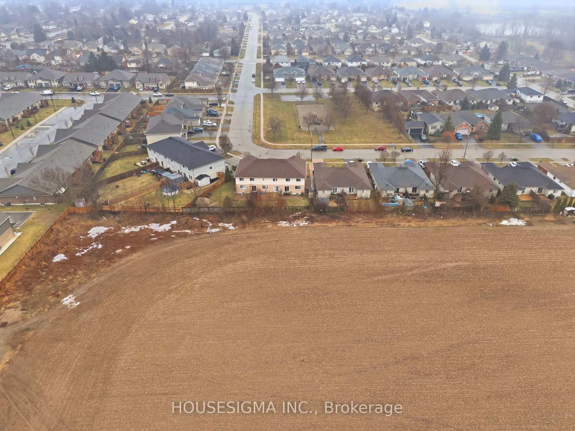Photo 30 of Unit C, 123 Whitlaw Way, Brant, Paris — HOMEH
