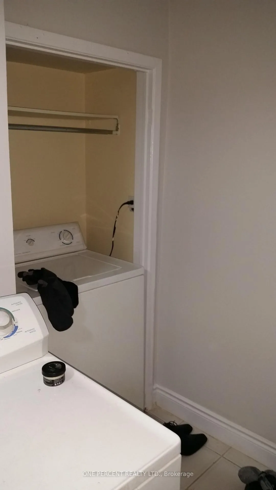 Photo 1 of Unit Basement Apartment, 52 Timberlane Drive, Brampton, Fletcher's Creek South — HOMEH