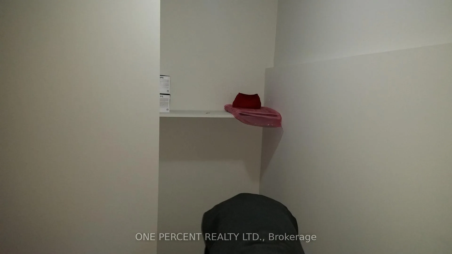 Photo 4 of Unit Basement Apartment, 52 Timberlane Drive, Brampton, Fletcher's Creek South — HOMEH