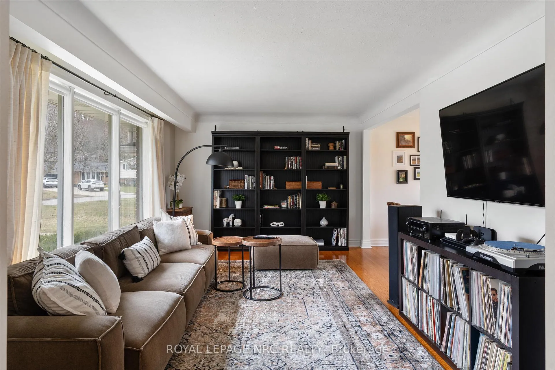 Photo 7 of 24 Valerie Drive, St. Catharines, Glendale/Glenridge — HOMEH