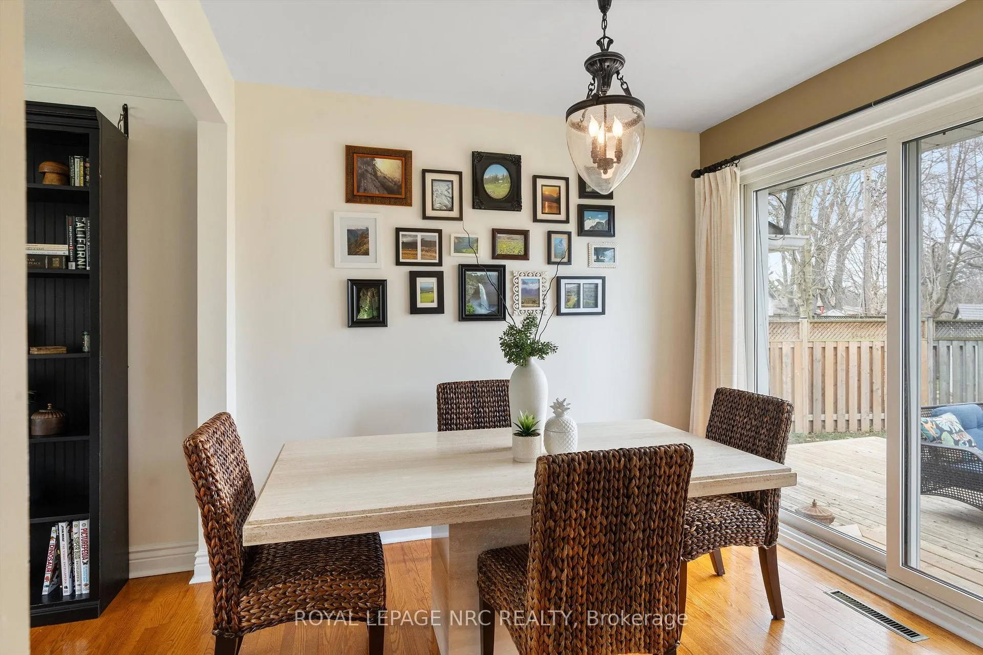 Photo 10 of 24 Valerie Drive, St. Catharines, Glendale/Glenridge — HOMEH