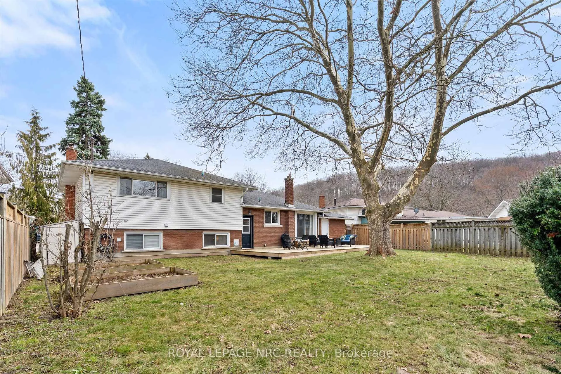 Photo 32 of 24 Valerie Drive, St. Catharines, Glendale/Glenridge — HOMEH