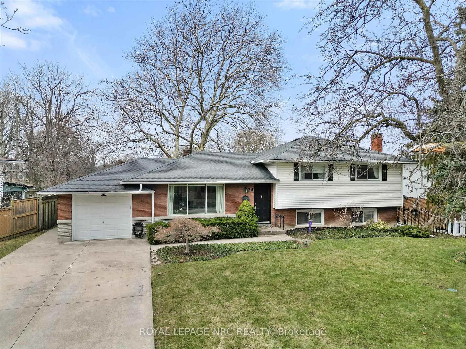Photo 35 of 24 Valerie Drive, St. Catharines, Glendale/Glenridge — HOMEH