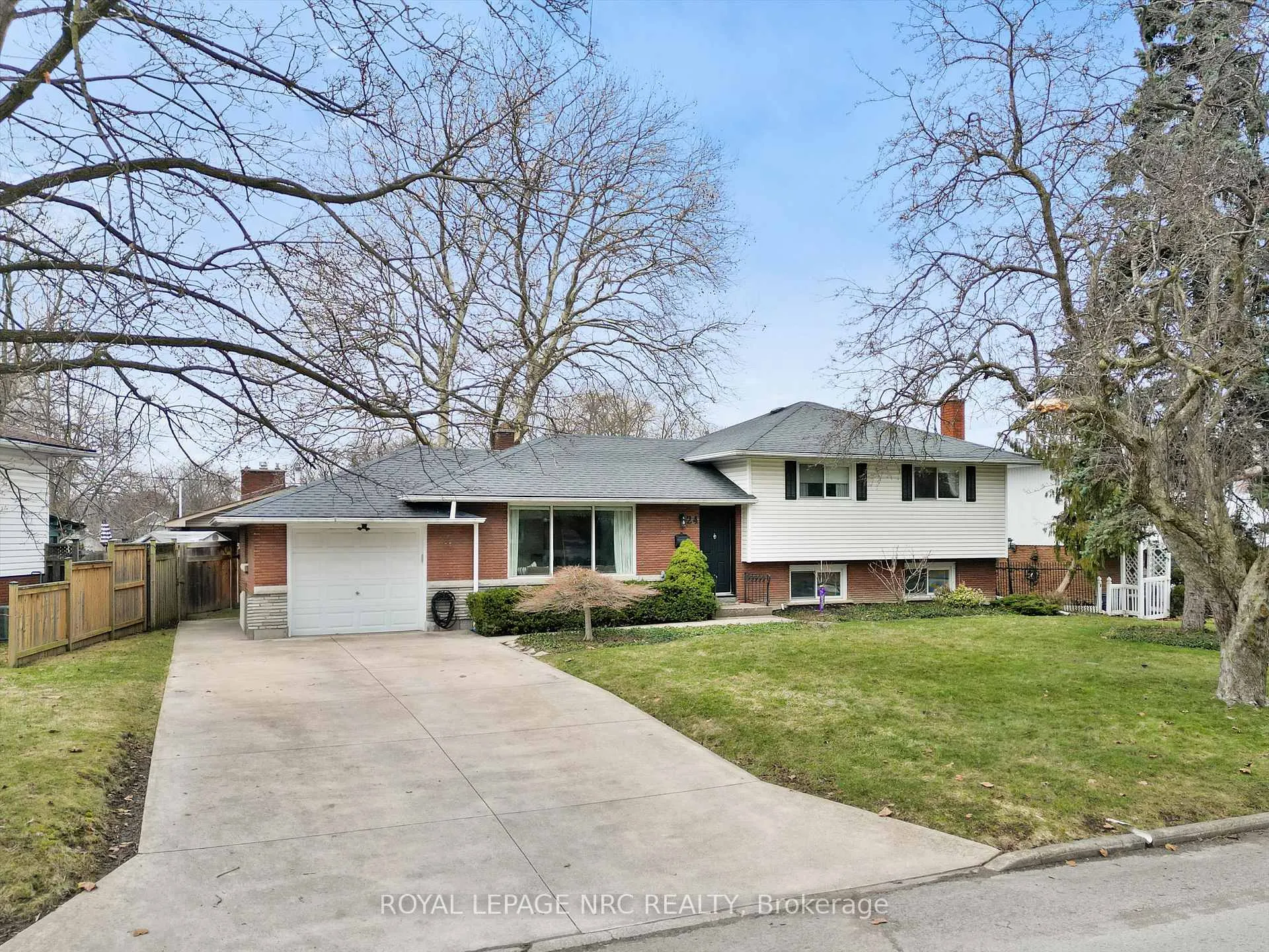 Photo 37 of 24 Valerie Drive, St. Catharines, Glendale/Glenridge — HOMEH