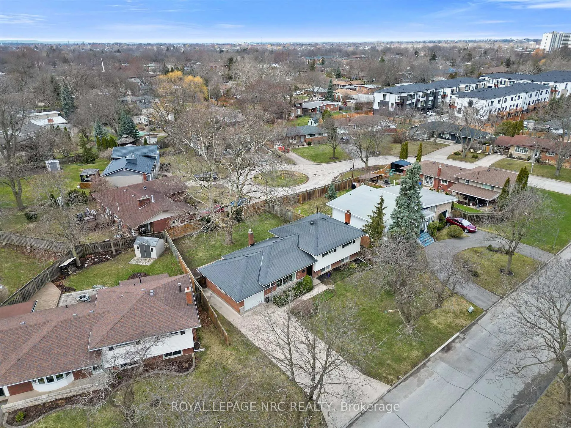 Photo 38 of 24 Valerie Drive, St. Catharines, Glendale/Glenridge — HOMEH