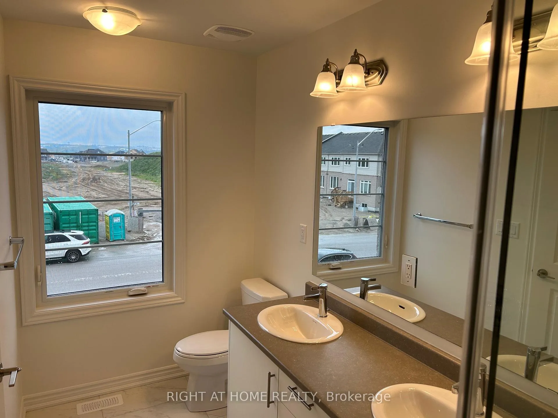 Photo 12 of 59 Greer Street, Barrie, Rural Barrie Southeast — HOMEH