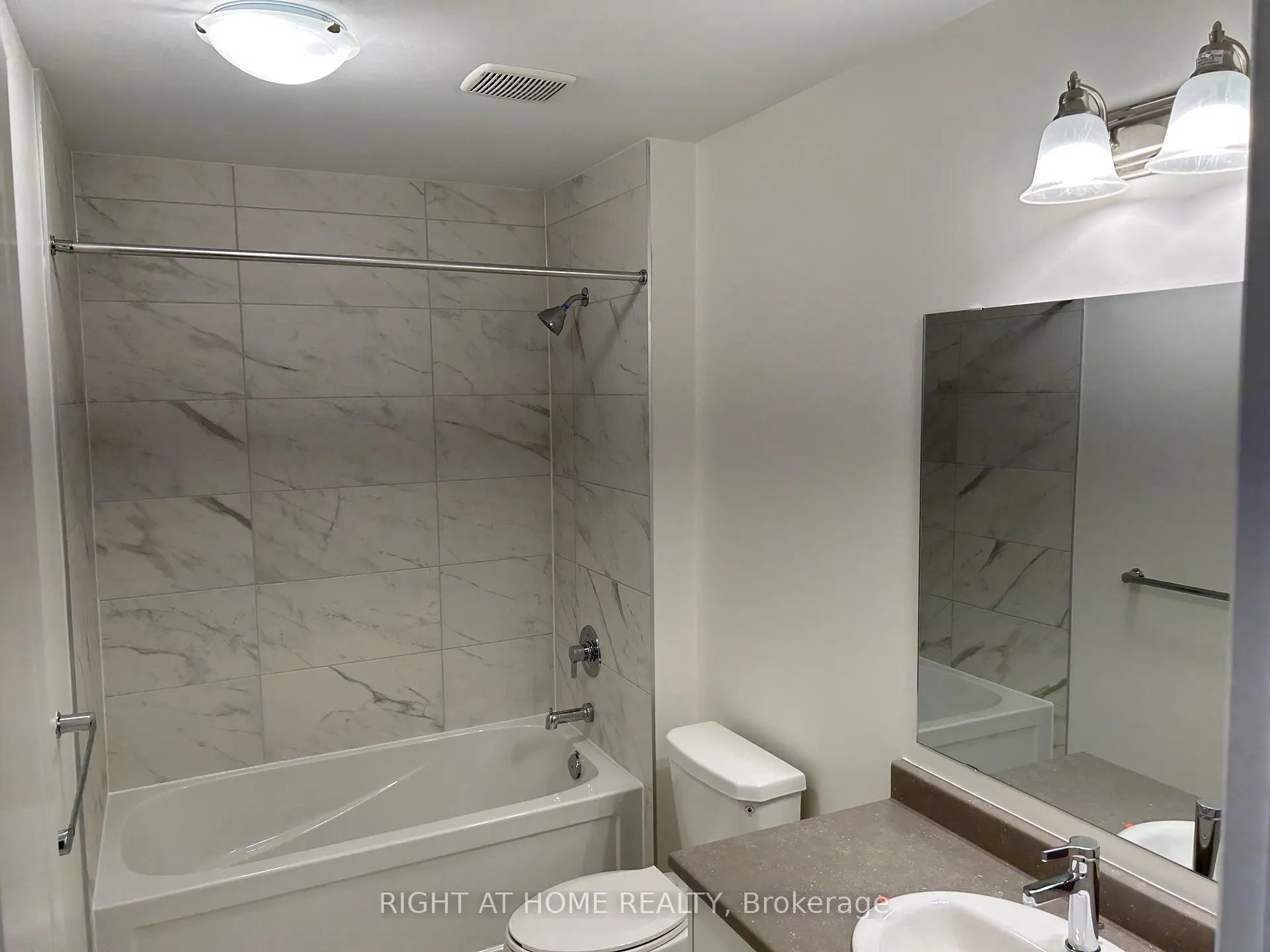 Photo 14 of 59 Greer Street, Barrie, Rural Barrie Southeast — HOMEH