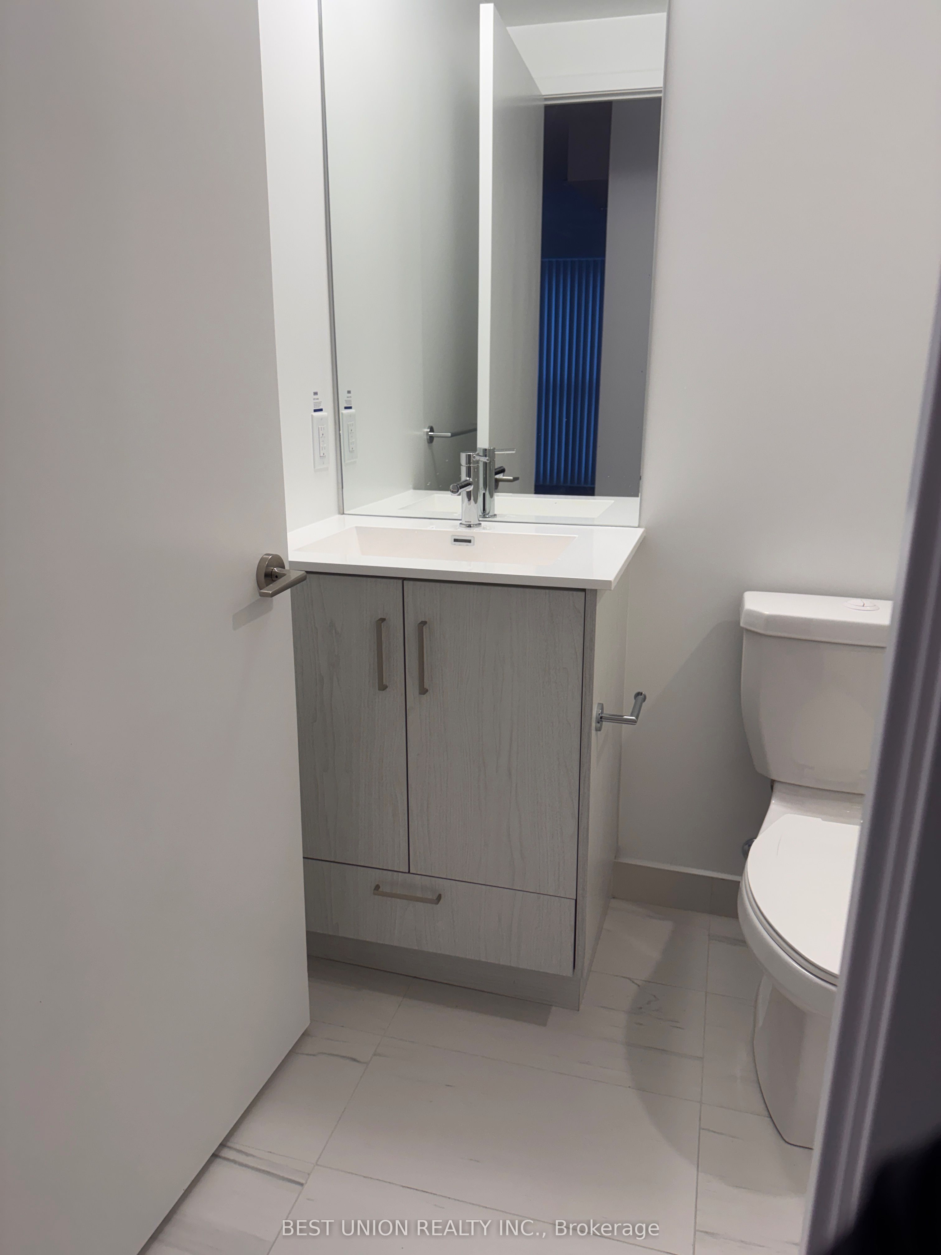 Photo 6 of Unit 2805, 180 Front Street E, Toronto, Moss Park — HOMEH