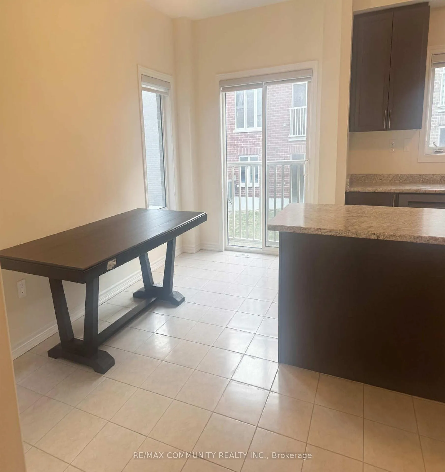 Photo 6 of 2634 Apricot Lane S, Pickering, Rural Pickering — HOMEH