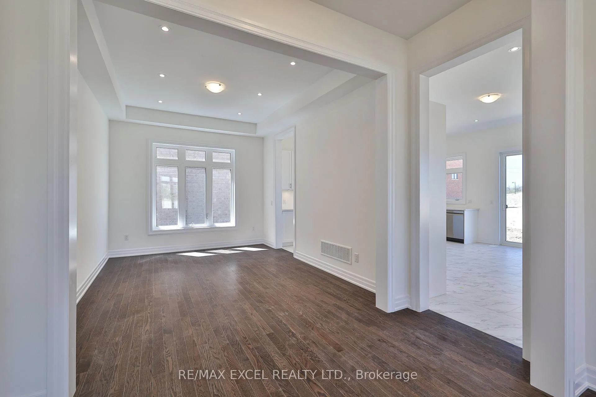 Photo 19 of 24 Sunny Acre Crescent, King, King City — HOMEH