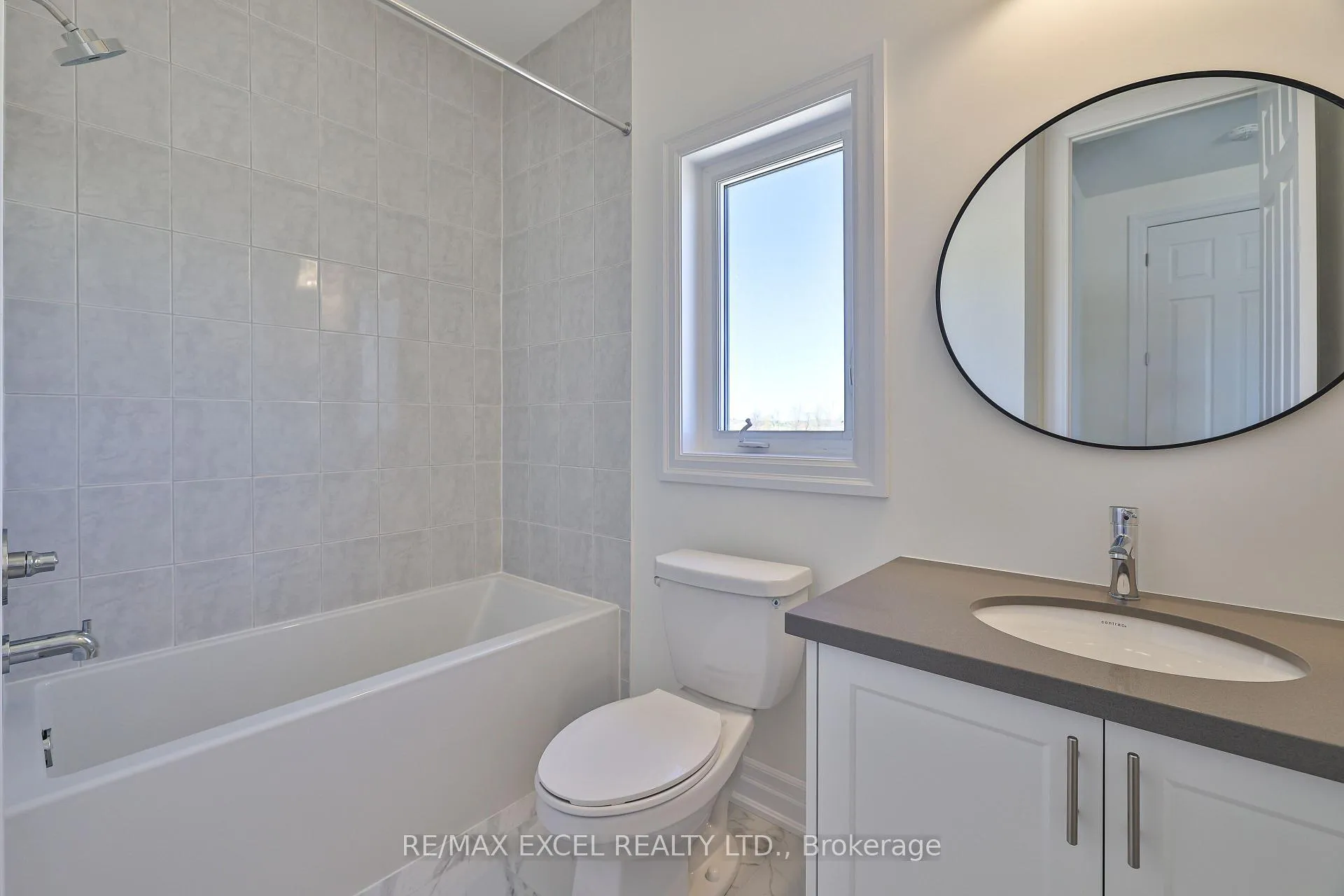 Photo 36 of 24 Sunny Acre Crescent, King, King City — HOMEH