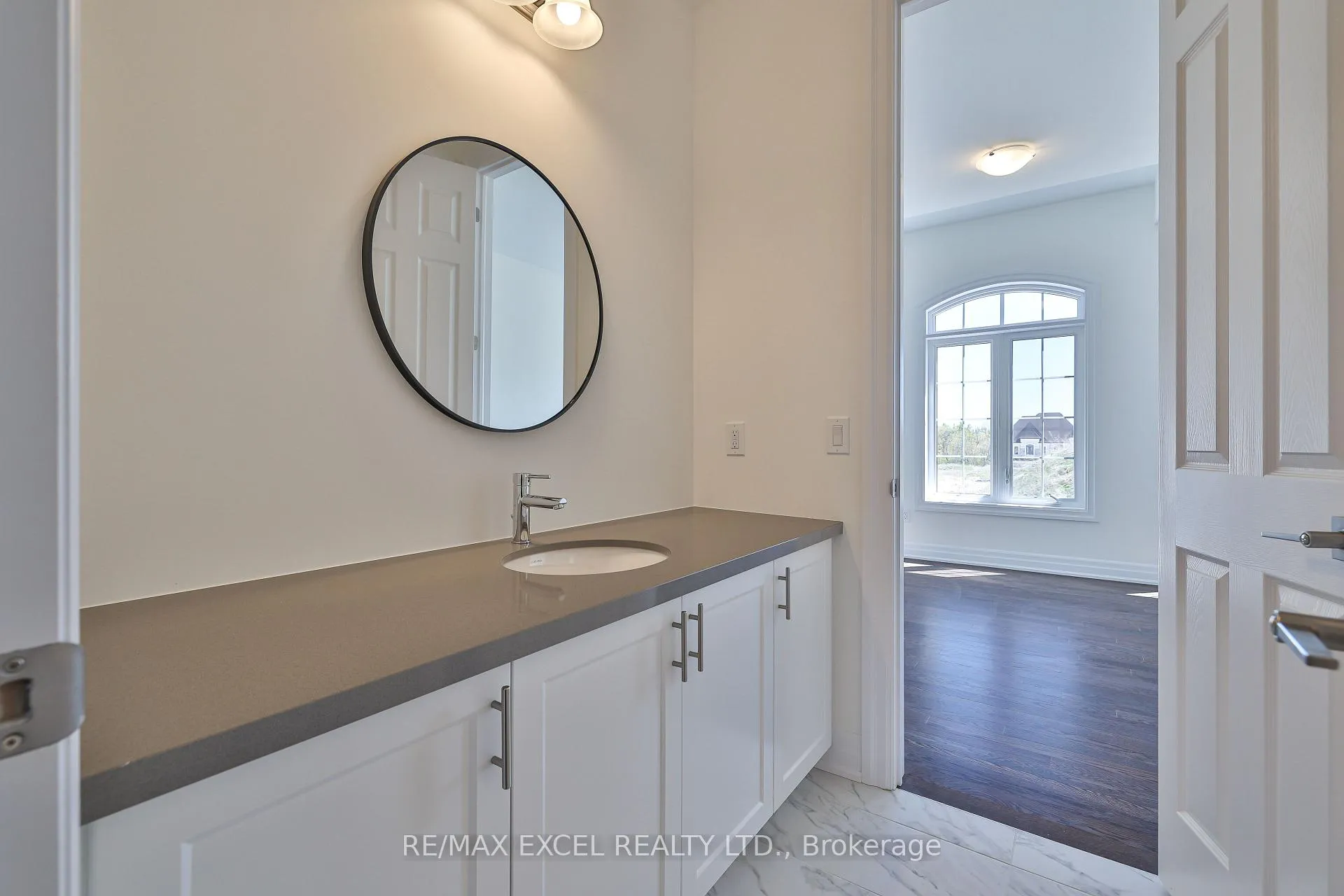 Photo 41 of 24 Sunny Acre Crescent, King, King City — HOMEH